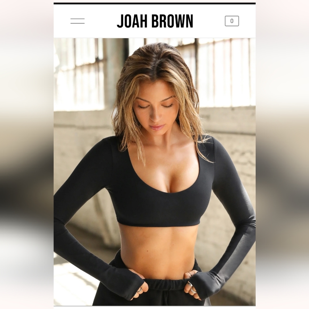 Joah Brown Long Sleeve Crop w/thumbholes- S/M